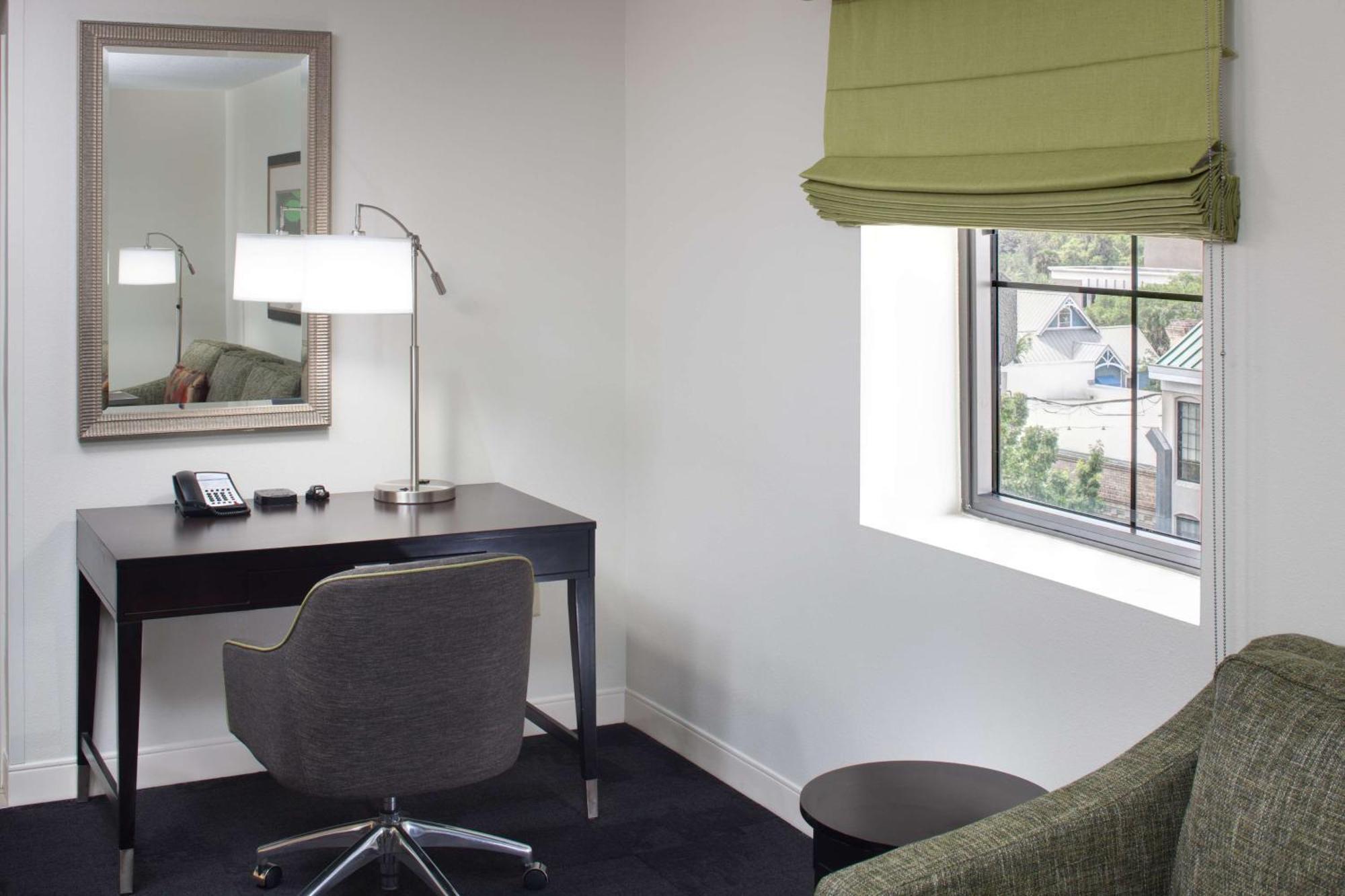 Hampton Inn & Suites Gainesville Downtown מראה חיצוני תמונה