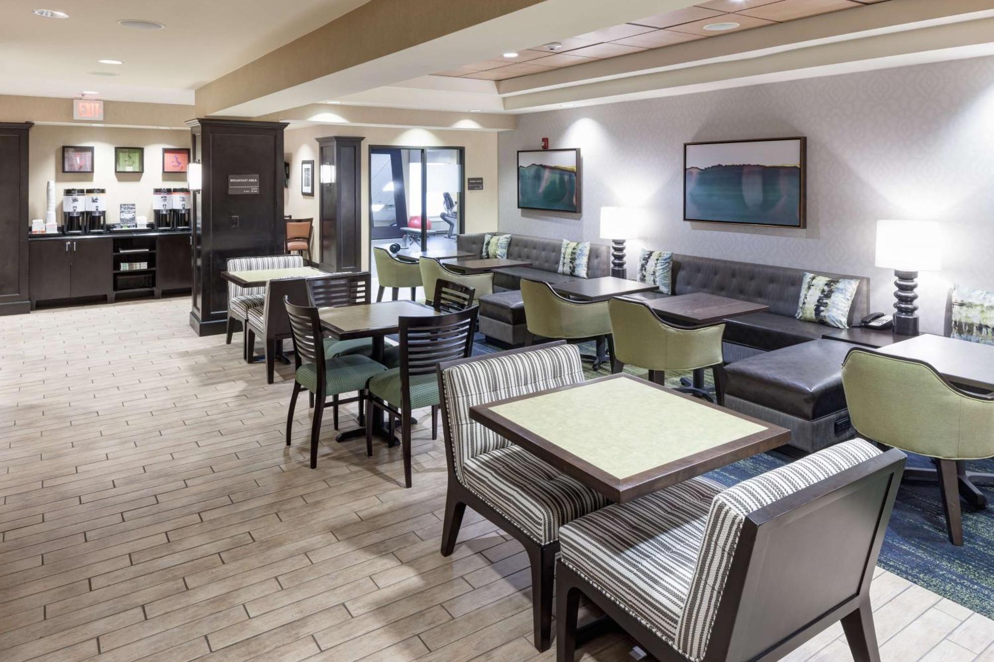 Hampton Inn & Suites Gainesville Downtown מראה חיצוני תמונה