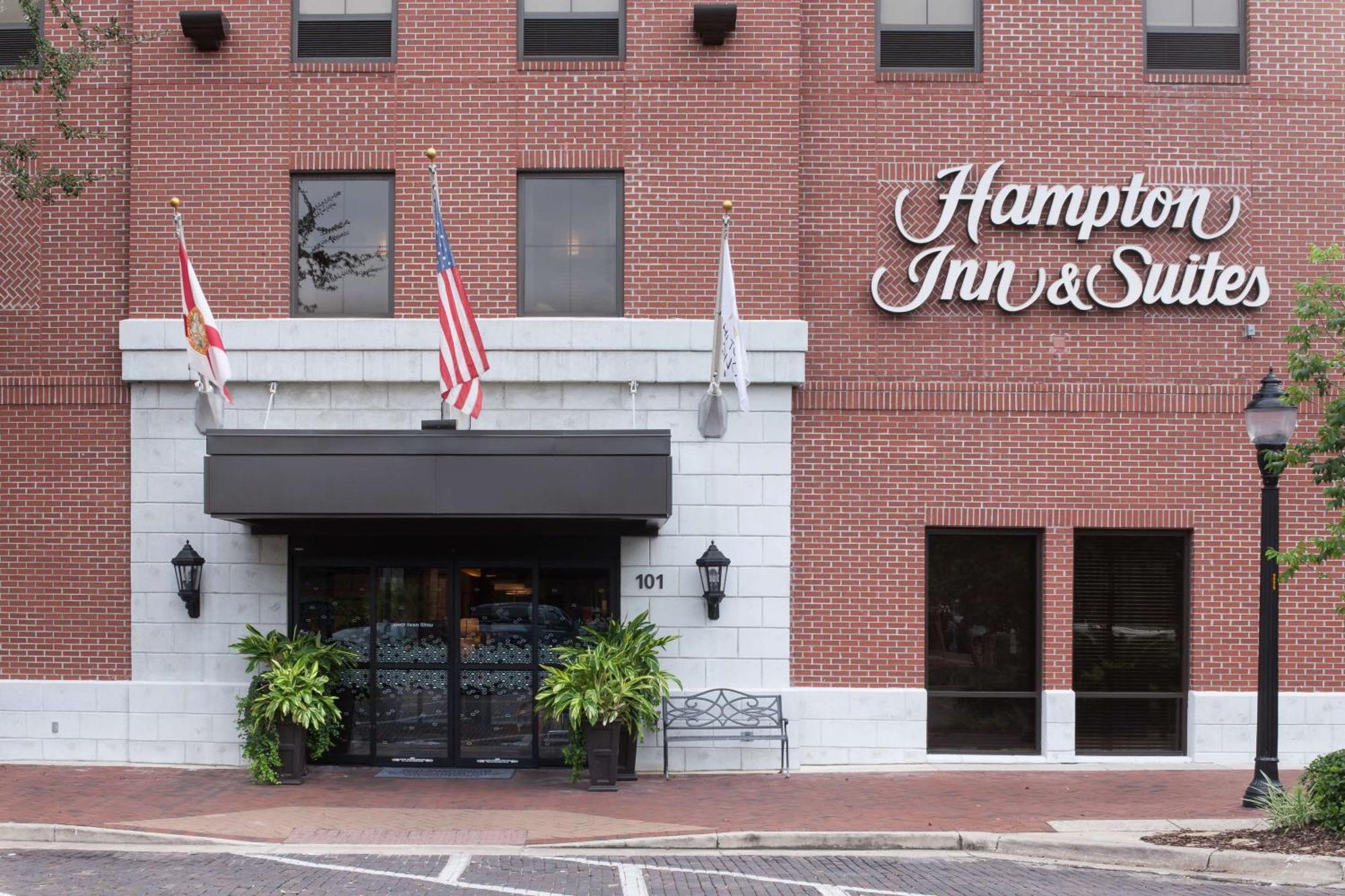 Hampton Inn & Suites Gainesville Downtown מראה חיצוני תמונה