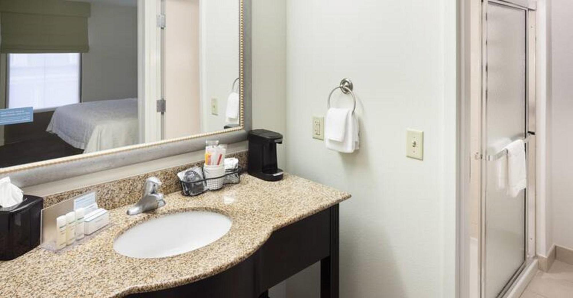Hampton Inn & Suites Gainesville Downtown מראה חיצוני תמונה