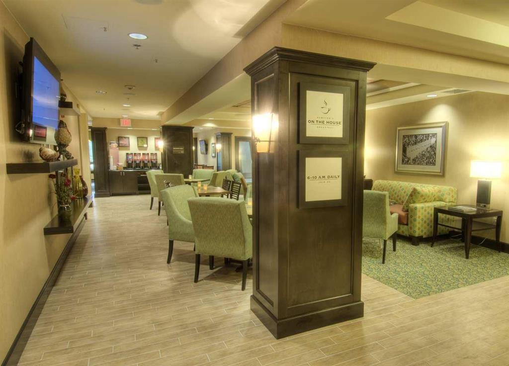 Hampton Inn & Suites Gainesville Downtown מראה פנימי תמונה
